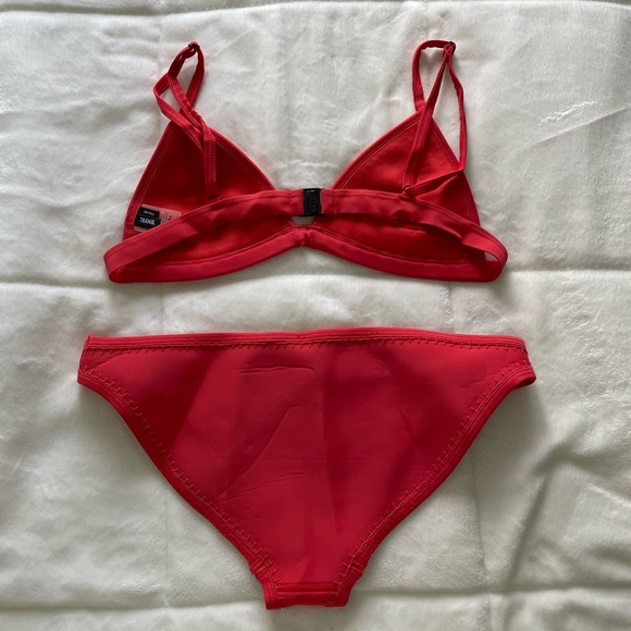 Triangl red bikini set - Picture 6 of 8